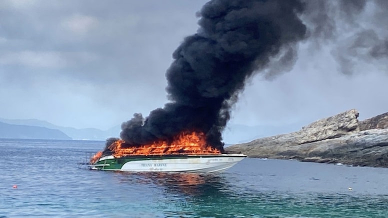 Turistleri gezdiren sürat teknesinde patlama: 6 yaralı