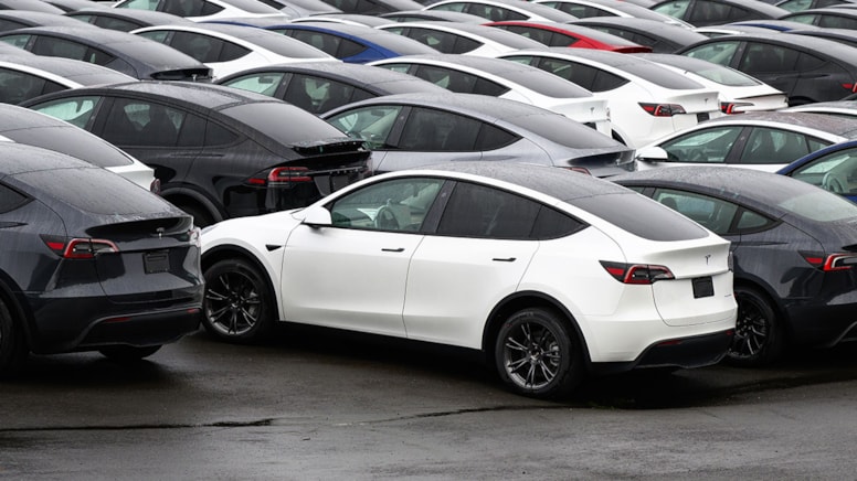 Tesla'da 'sayaç' skandalı: Toplu dava açıldı
