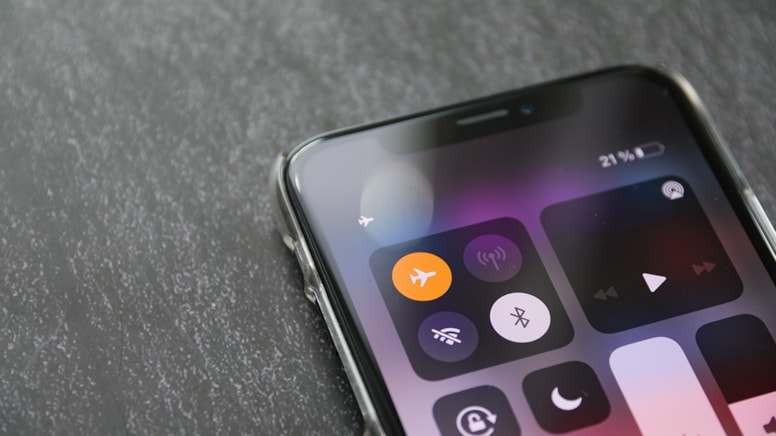 Meğer telefonu uyurken uçak moduna almak düşündüğünüzden daha fazlasını yapıyormuş