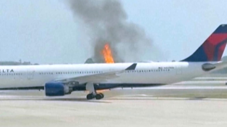 ABD'de bu defa uçağın motoru yandı: 282 yolcu tahliye edildi