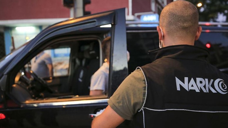 Esenyurt'ta uyuşturucu operasyonu! 4 kişi gözaltına alındı