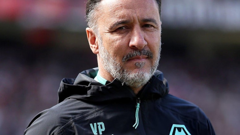 55 yıl sonra bir ilk! Vitor Pereira Premier Lig'i salladı...