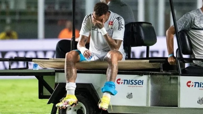 Neymar'ın sakatlık kabusu bitmiyor! Gözyaşlarıyla sahadan ayrıldı
