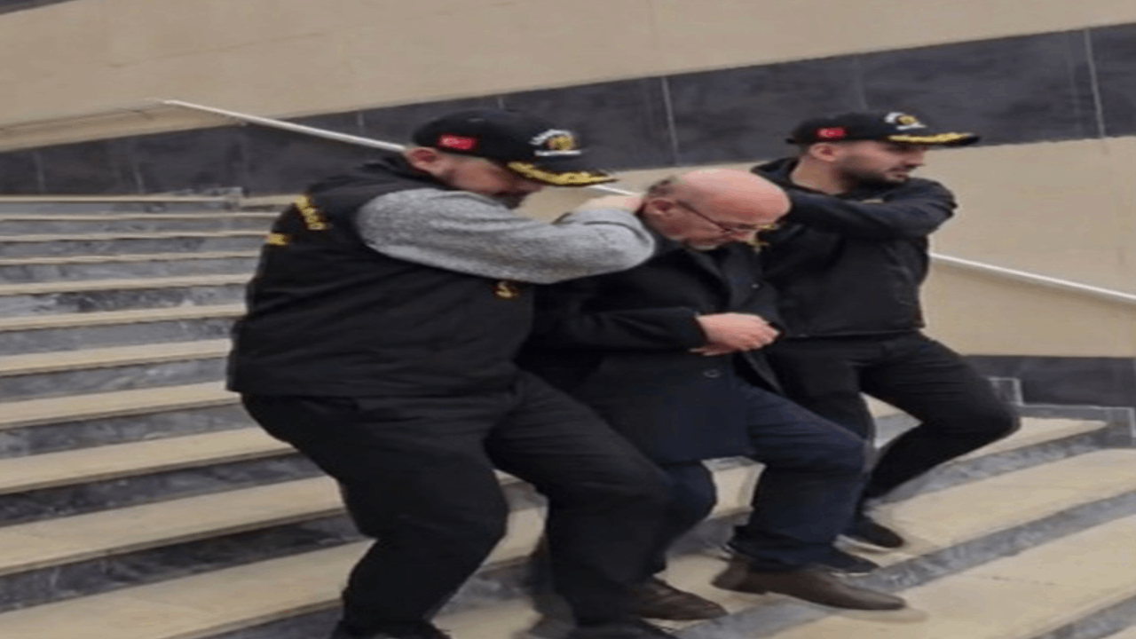 İstanbul'da 533 suç kaydı bulunan firari 9 yıl sonra yakalandı