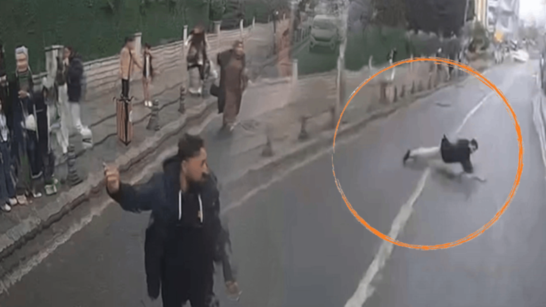 Akıl almaz olay: Seyir halindeki otobüsün önüne yattı