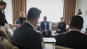 Özel'den Mattia Ahmet'in ailesine ziyaret