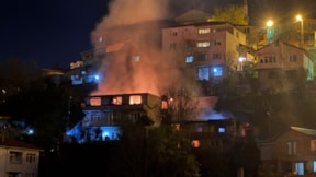 2 katlı binada yangın çıktı! 1 kişinin cesedi bulundu