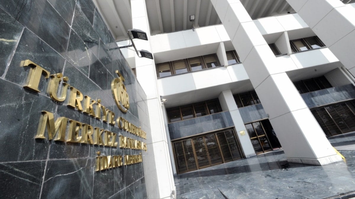Rezervler eridi dövize müdahale geldi