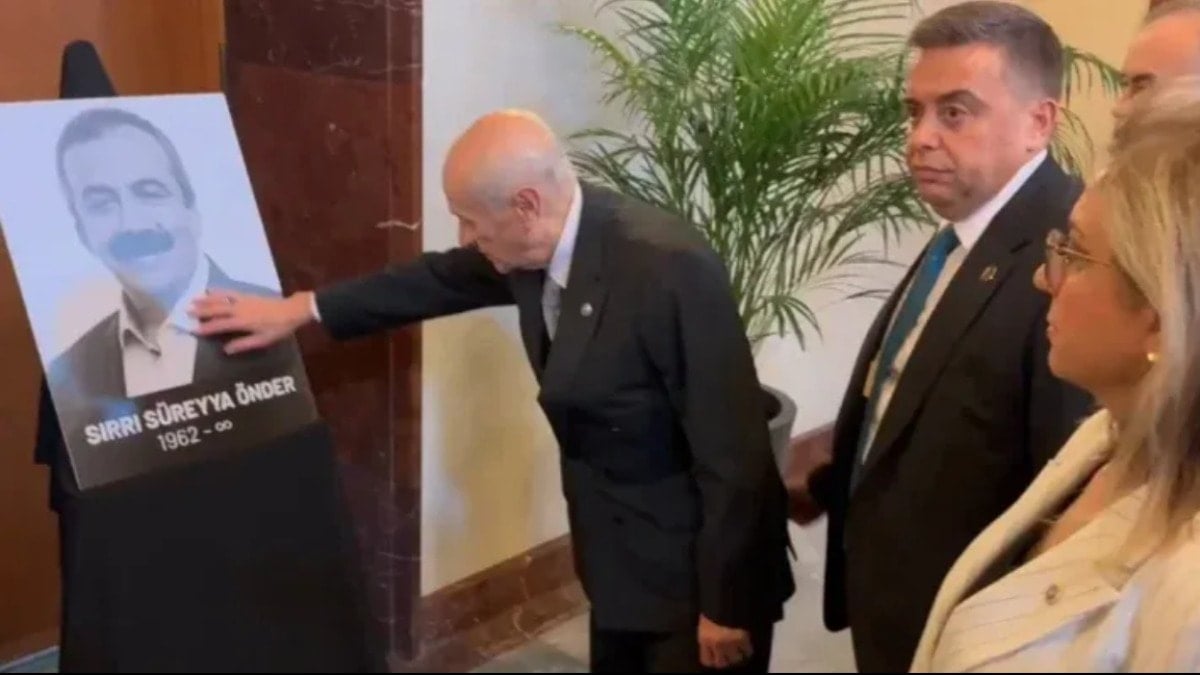 Devlet Bahçeli'nin duygusal anları...