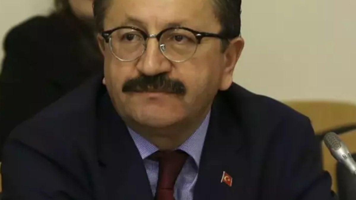 AKP’li Veysel Tiryaki eleştirilere dayanamadı, hesabındaki yanıtları gizledi
