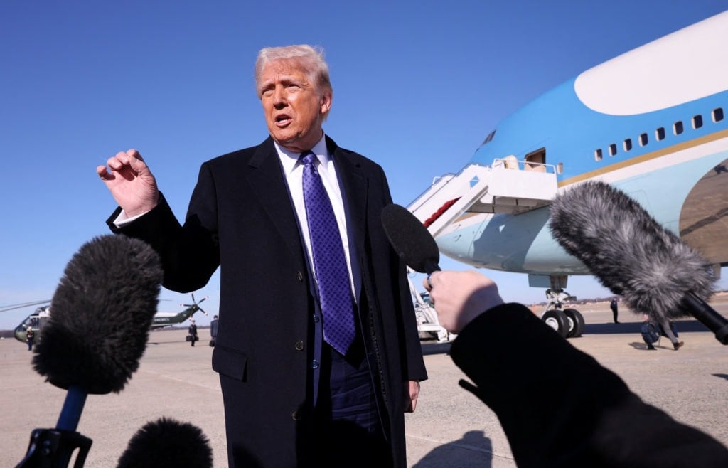 Trump'tan vergi açıklaması: Bunu başarırsak ülkemiz roket gibi olacak