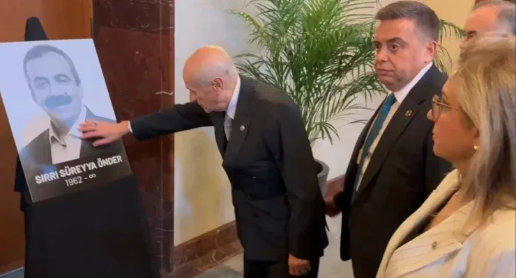 Sırrı Süreyya Önder’in cenazesi Meclis’e neden getirilmedi?
