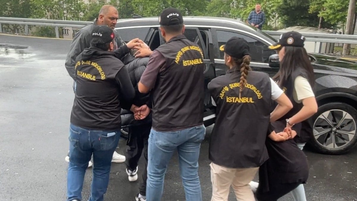 Eski eşinin sevgilisini bıçaklayarak öldürdü