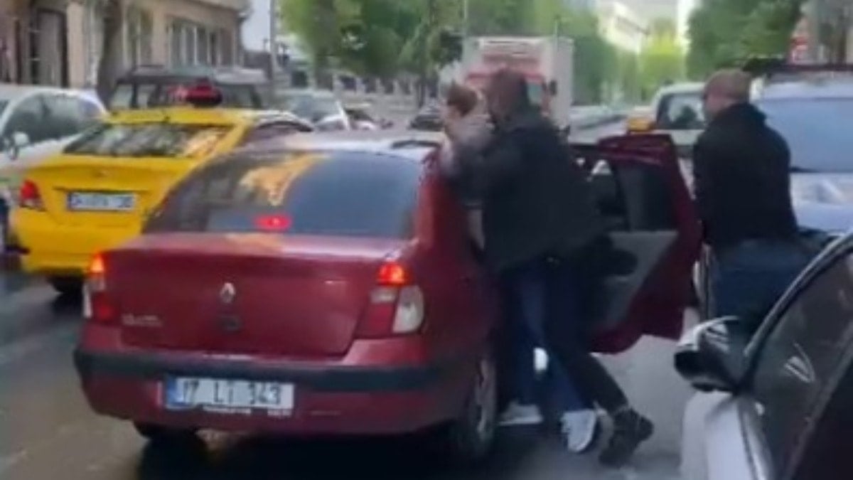 İstanbul'un göbeğinde güpegündüz dehşet: Kadını kaçırmak istediler: Direnince öldürdüler