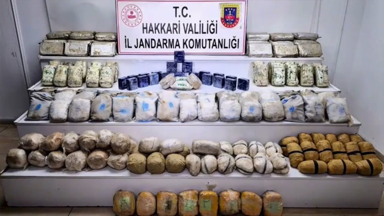 İki ilde yüzlerce kilo uyuşturucu ele geçirildi