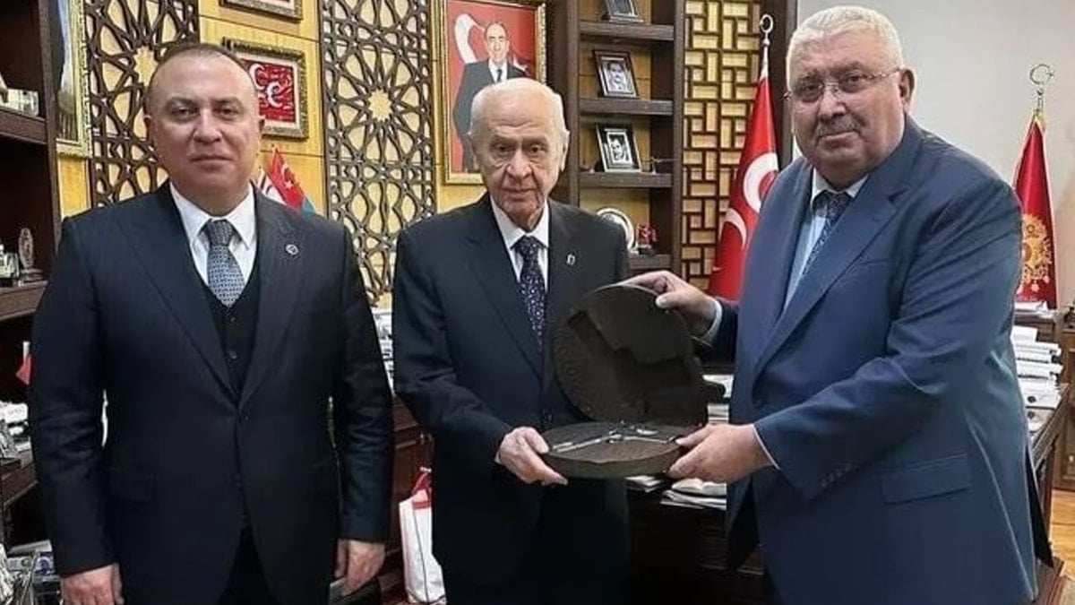 Bahçeli'ye yakın isimden Sedat Peker paylaşımı