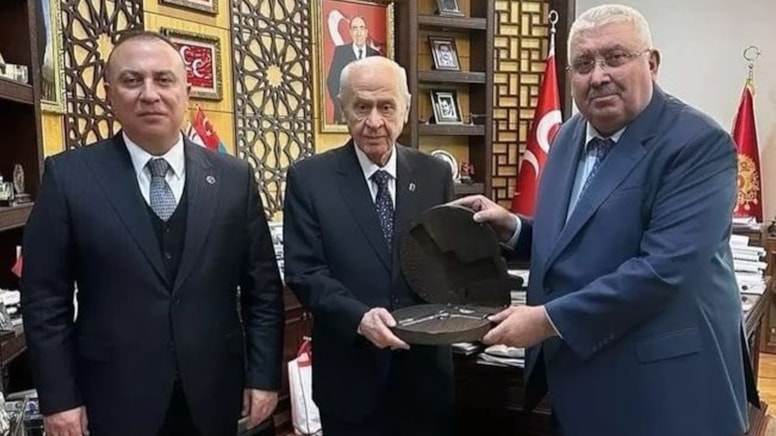 Bahçeli'ye yakın isimden Sedat Peker paylaşımı