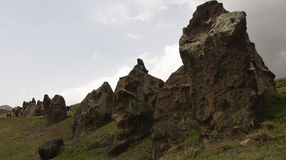 Bitlis’in gizli hazinesi koruma altında: Peki bu kayaların sırrı ne?