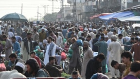 Hindistan saldırısı sonrası Pakistanlılar stok yapmaya başladı