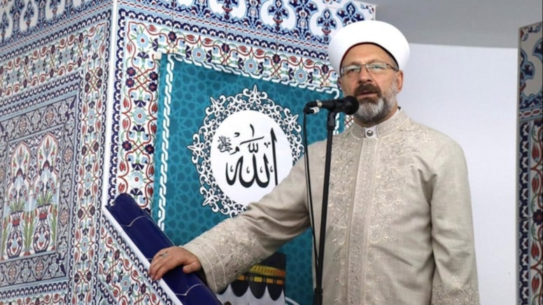 Hutbe yolda değişti