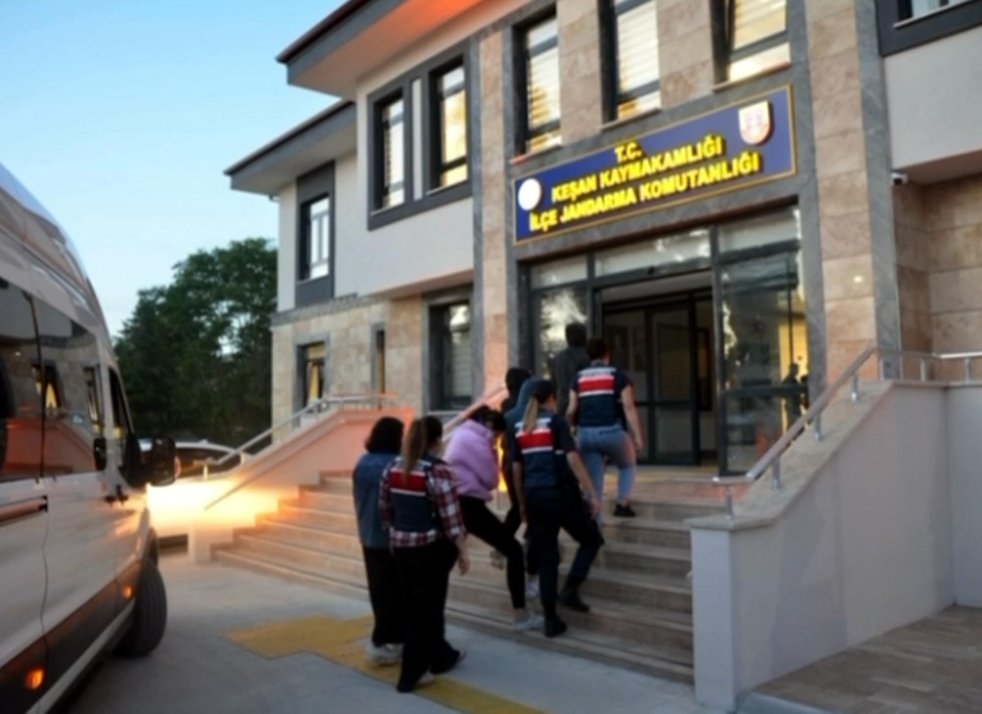 Edirne'de fuhuş operasyonunda 7 gözaltı