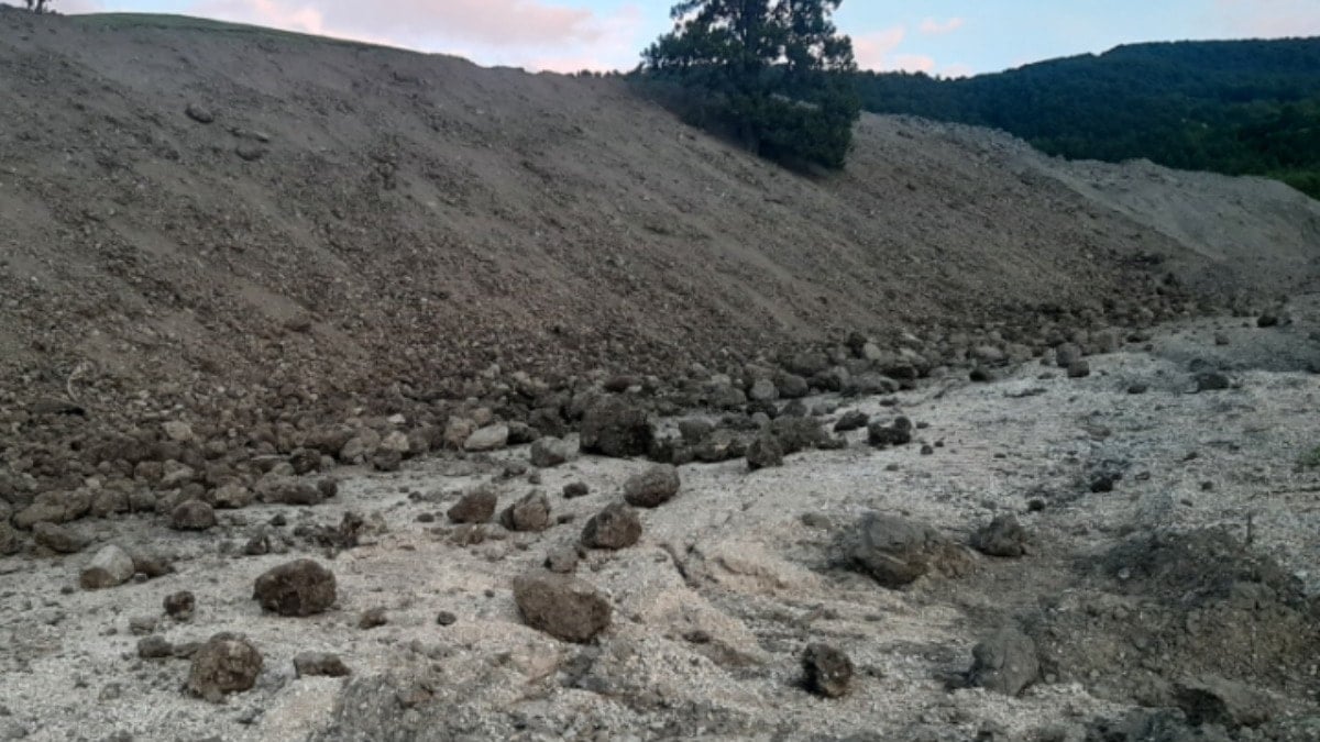 Karabük'te toprak kayması