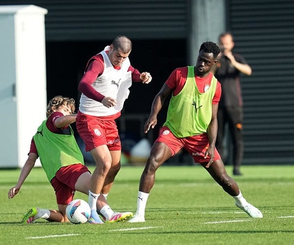 Galatasaray, Trabzonspor maçının hazırlıklarına başladı