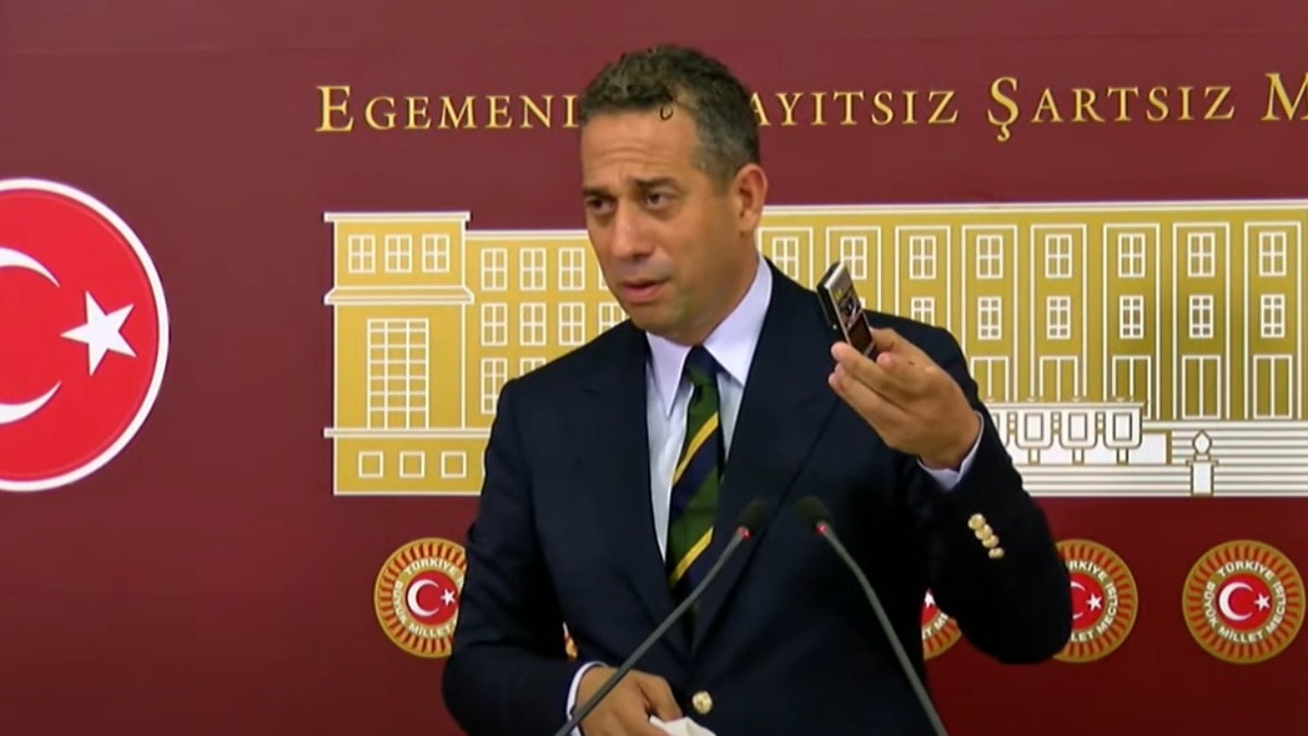 CHP'den 'İmamoğlu'nun saklı telefonu' iddialarına sert yanıt!