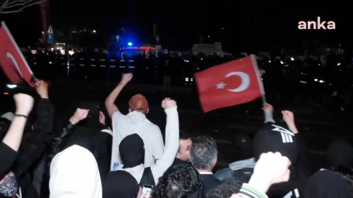 “Cumhurbaşkanı aleyhine slogan atanların yanında bulunmak” bile suç sayıldı!