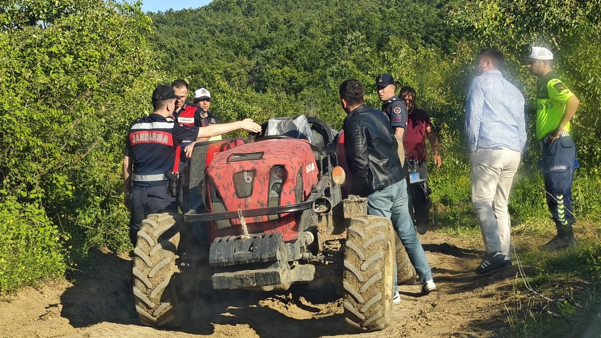 Bursa'da feci kaza: Babasının kullandığı traktörün altında kaldı