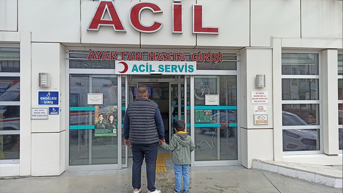5 yaşındaki çocuk evinin önünde kabusu yaşadı