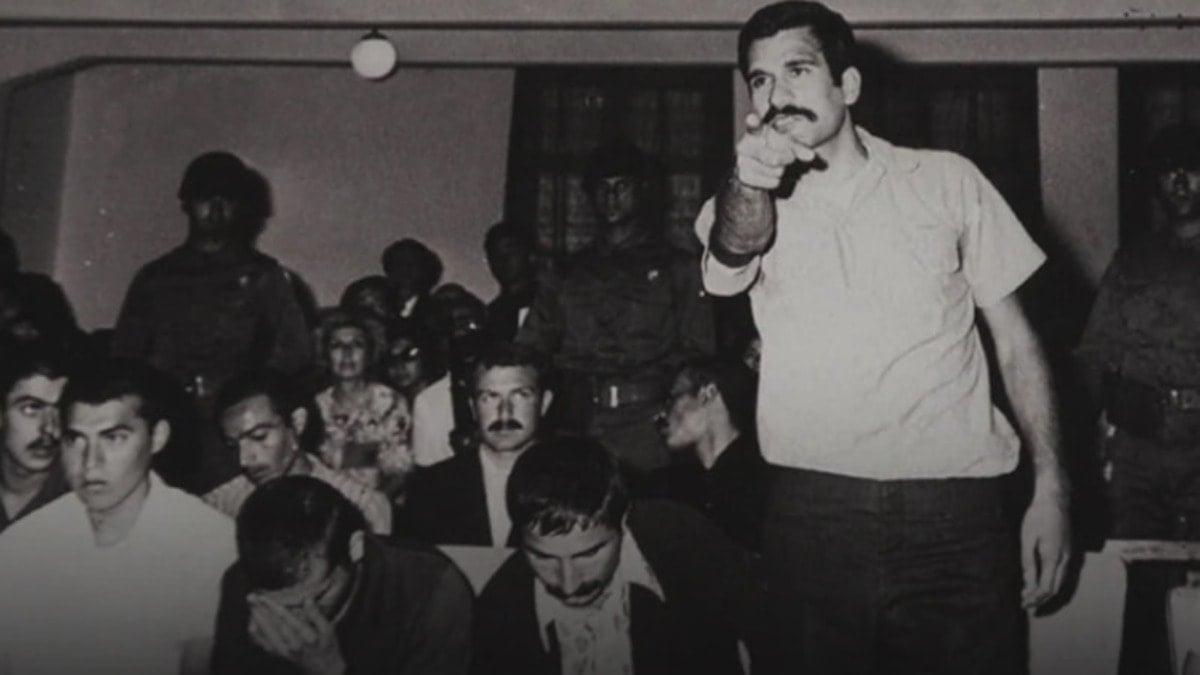 “O mahur beste çalar Müjgan’la ben ağlaşırız”
