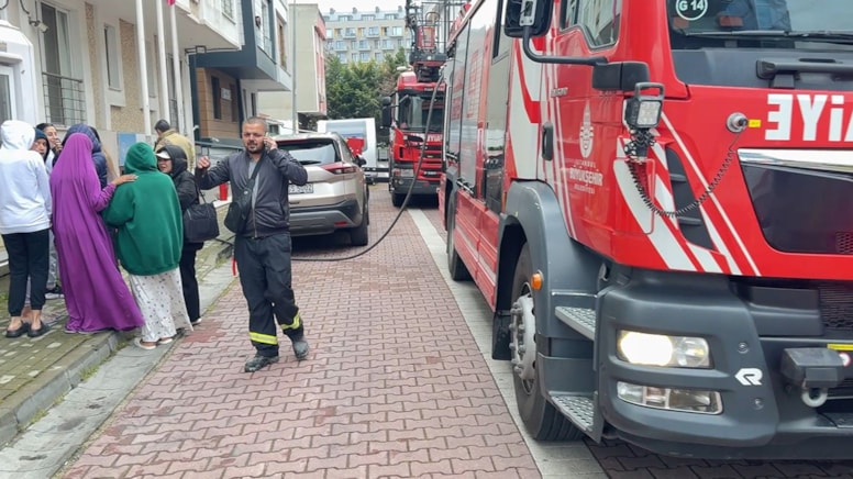 İstanbul'da kız öğrenci yurdunda yangın