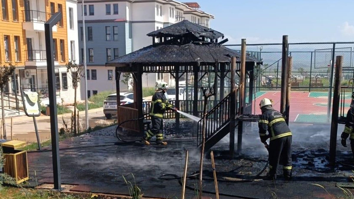 Gaziantep'te çocuk parkı küle döndü