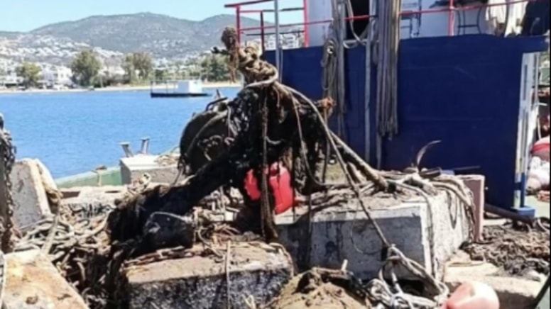 Deniz dibinden 130 ton katı atık çıktı