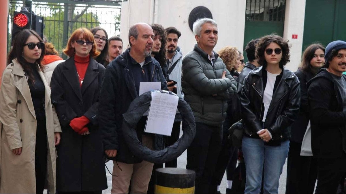 Sığınmacılara da Türklere geçit vermediler