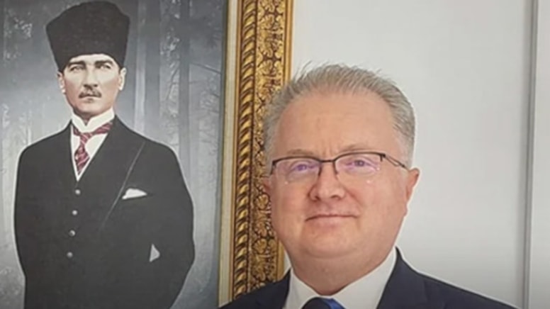 'Rehberim Atatürk' diyen madalyalı generale orduevi yasağı