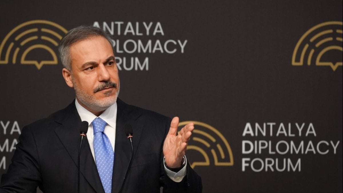 Ermeni istihbaratçıdan Hakan Fidan kitabı