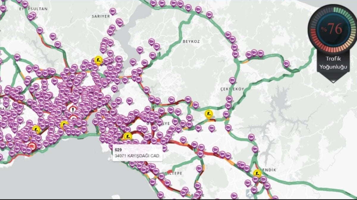 İstanbul trafiği durma noktasına geldi: Yağmur etkili oldu