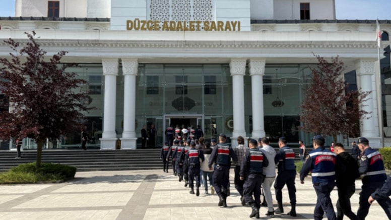 Düzce'de mükerrer suç kaydı bulunan 29 kişi yakalandı