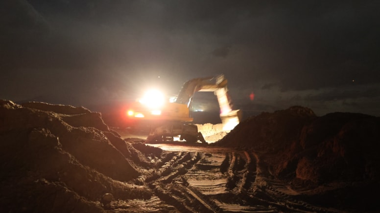 Iğdır'da sağanak etkili oldu, ulaşımda aksama yaşandı