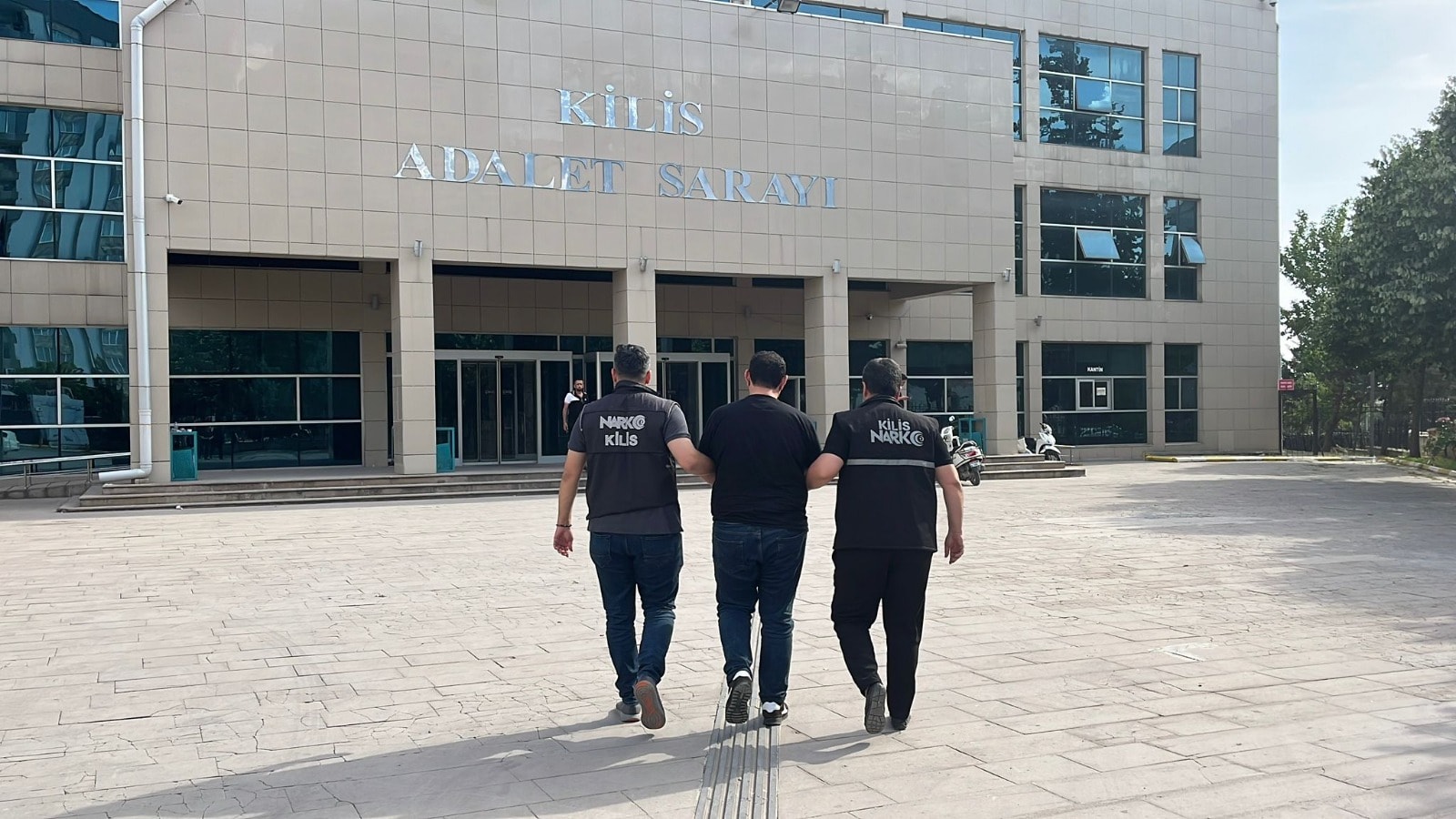 Kilis'te uyuşturucu operasyonu: 2 zanlı tutuklandı