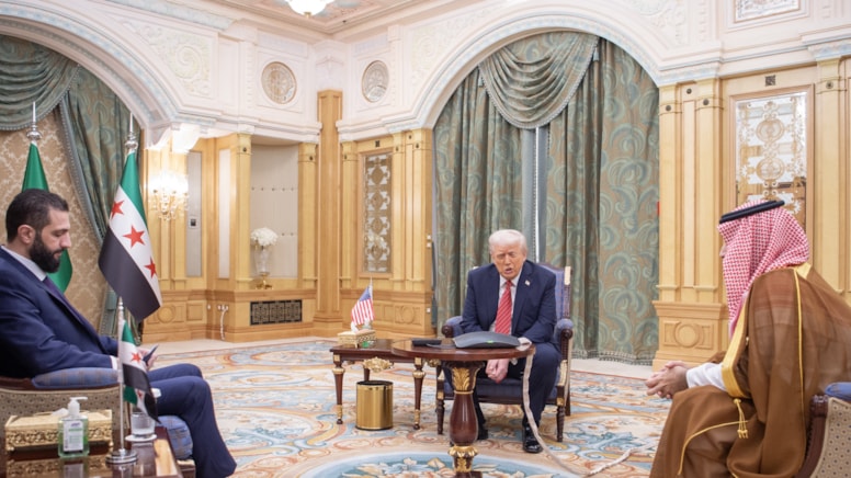 Şaraa ve Trump Riyad'da görüştü