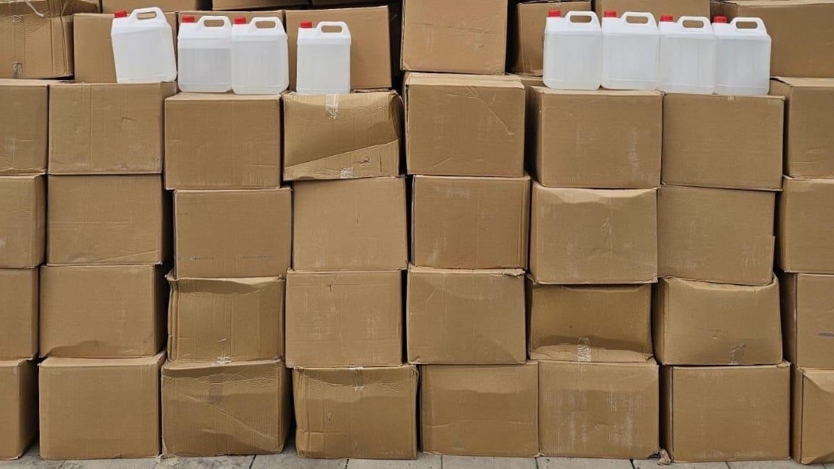 Adana'da operasyon: Silah ve patlayıcı ele geçirildi