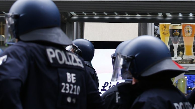 Almanya'da bir araçlı saldırı daha: Çok sayıda yaralı var