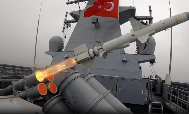 Yunan’ı ATMACA korkusu sardı, adım adım takip ediyorlar