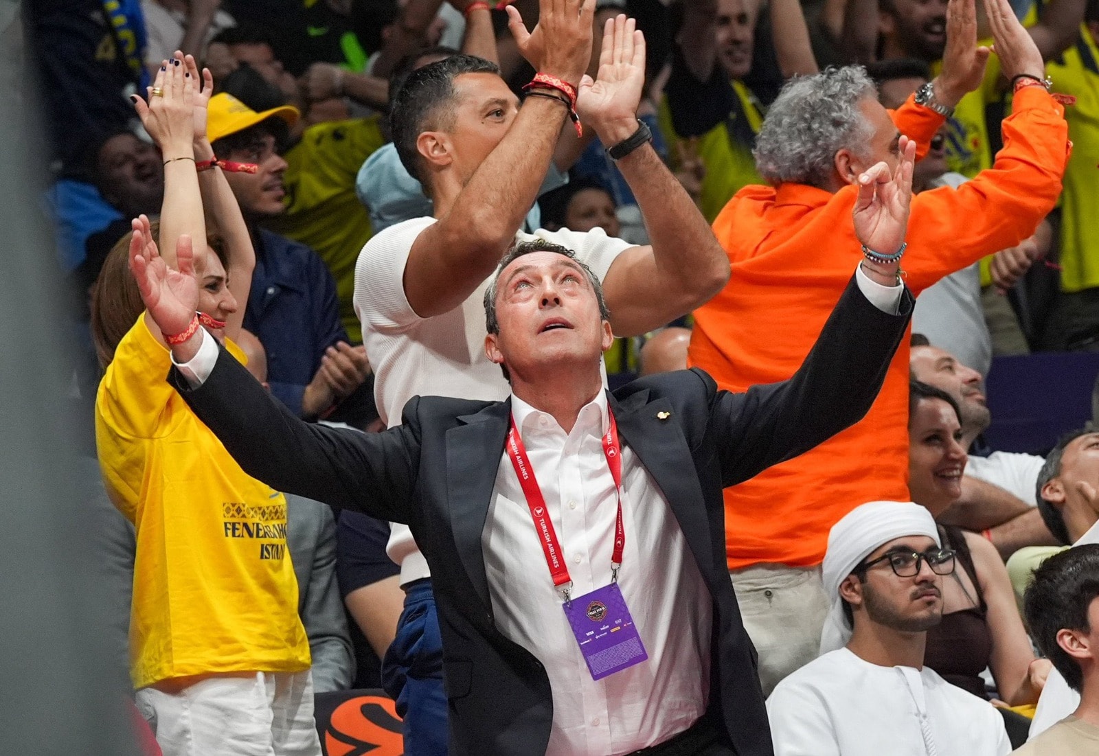 Ali Koç: 'Gerçek Fenerbahçelilere armağan...'