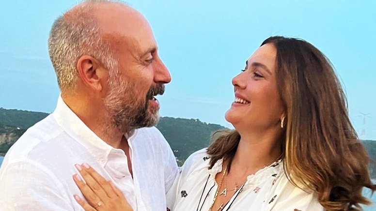 Bergüzar Korel gözlerden uzakta büyüttüğü kızını paylaştı: Ne kadar büyümüş