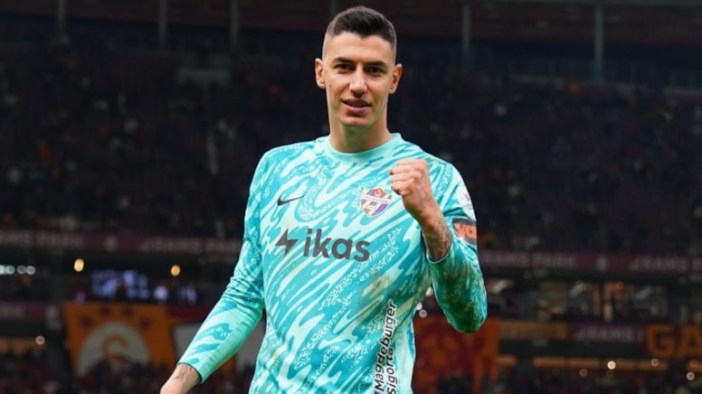 Adı G.Saray ile anılıyordu! Berke Özer Eyüpspor ile sözleşme uzattı