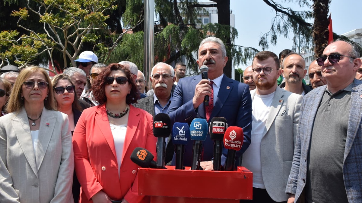 CHP’nin, bilboardları kullanmasına izin vermeyen TMSF'ye tepki